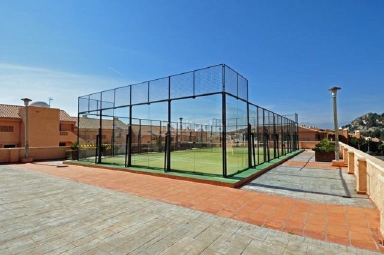 Foto fb79462b-4db5-46f2-9ac3-26da00cf9186. Apartament amb piscina a Mascarat Altea