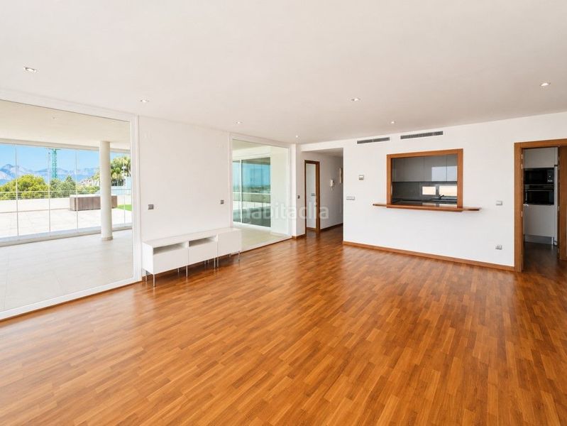 Foto 0114251d-a74f-40ee-b6d2-cfb9bcf86219. Apartament amb calefacció piscina a Altea hills Altea