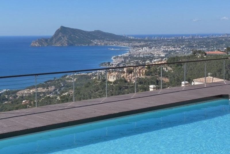 Foto 2890ae01-629f-4c22-a805-bd3da3bea92b. Apartament amb calefacció piscina a Altea hills Altea