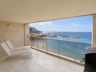 Appartement in Mascarat. Apartamento en primera línea de mar en cala de mascarat