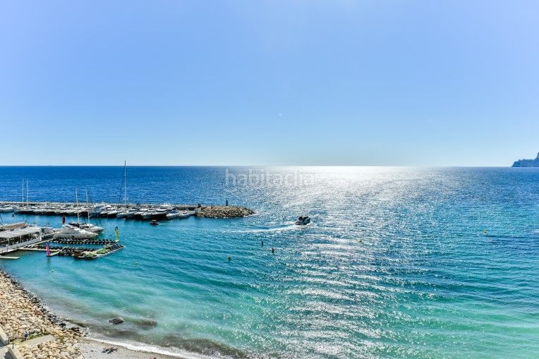 Foto a49fa28e-2dcf-41fa-8447-66693e2eeded. Apartament amb calefacció piscina a Mascarat Altea