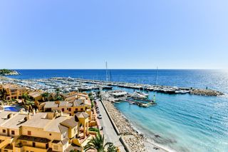 Apartament a Mascarat. Apartamento en primera línea de mar en cala de mascarat