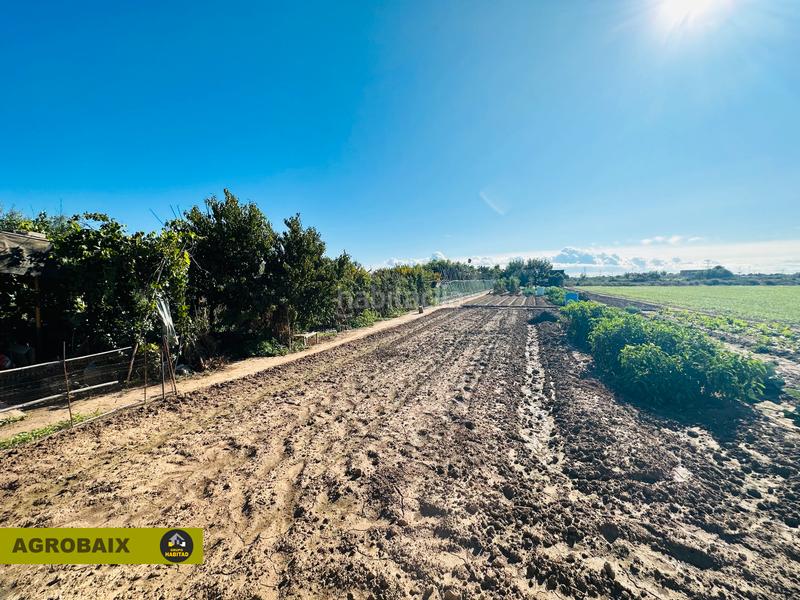 Foto e320f104-6c96-42ab-8ad5-c56108b3868a. Finca rústica a Vinyets-Molí Vell Sant Boi de Llobregat