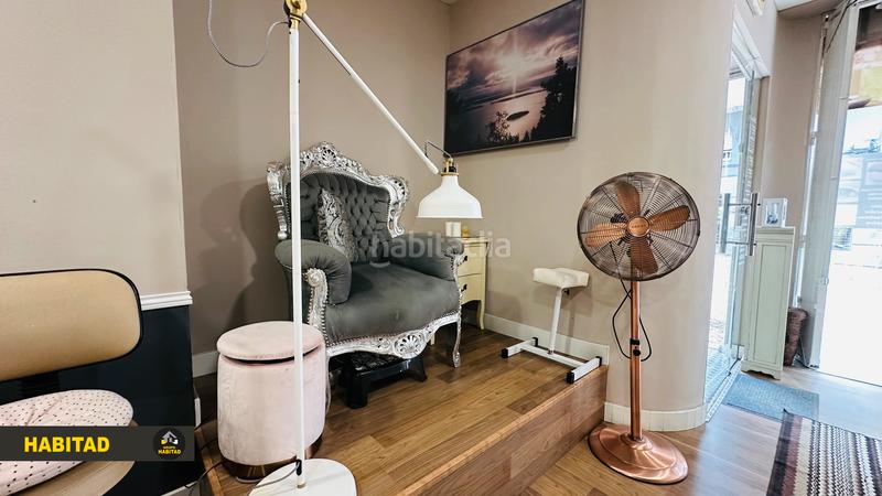 Foto 18aa540f-aac3-4f0e-8eaa-e5aa4df1200e. Alquiler local comercial salón de belleza en Vinyets-Molí Vell Sant Boi de Llobregat