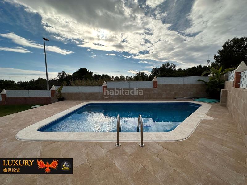 Foto 124ae02f-249f-413a-8033-8722373627ec. Chalet con gran parcela en Roda de Barà