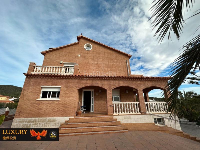 Foto 4291b181-fc90-493d-8d1d-a9fdadbf6d24. Chalet con gran parcela en Roda de Barà