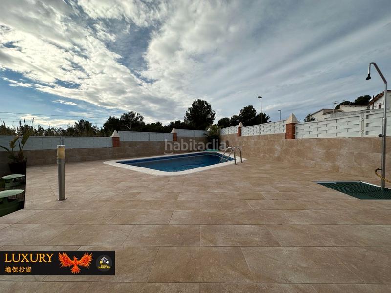 Foto 521b2059-1bd2-4ff5-a1b3-44a6a32b33ed. Chalet con gran parcela en Roda de Barà
