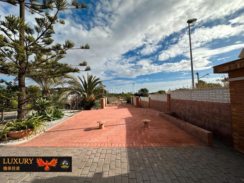 Foto bed1f486-e6d5-4472-8cb8-b44917b9780e. Chalet con gran parcela en Roda de Barà