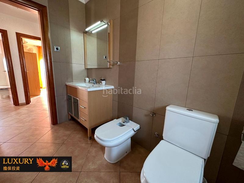 Foto bf633dd8-472f-47d5-b848-524fbf6b378f. Chalet con gran parcela en Roda de Barà