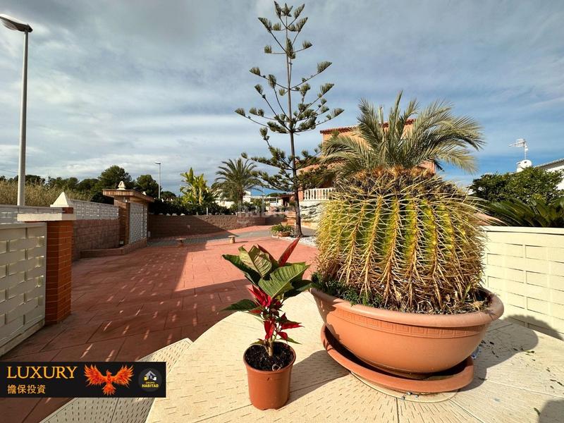 Foto df37bfa0-b6aa-4bd5-9f8c-ac5209de5573. Chalet con gran parcela en Roda de Barà