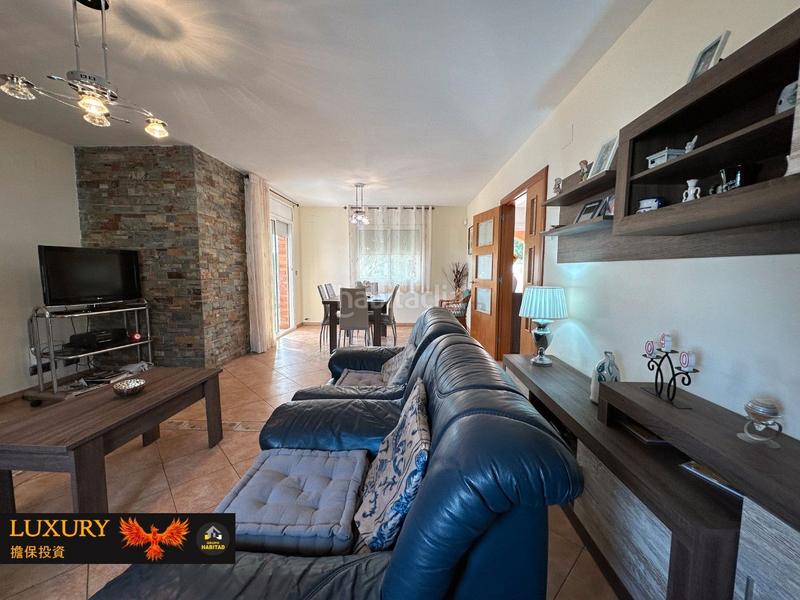 Foto f491772a-2ff3-48ce-be9c-5368f8ce5ab0. Chalet con gran parcela en Roda de Barà