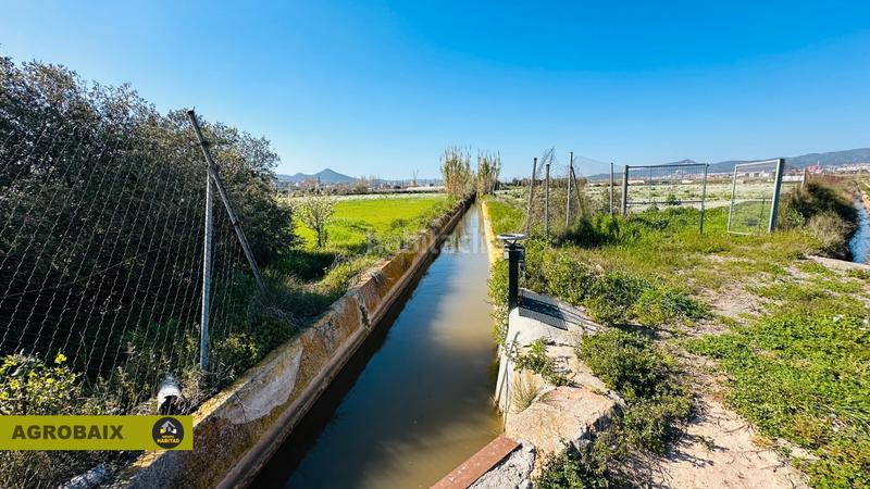 Foto 237d1086-aace-494e-b293-77dded7116ea. Fondo rustico in Vinyets-Molí Vell Sant Boi de Llobregat