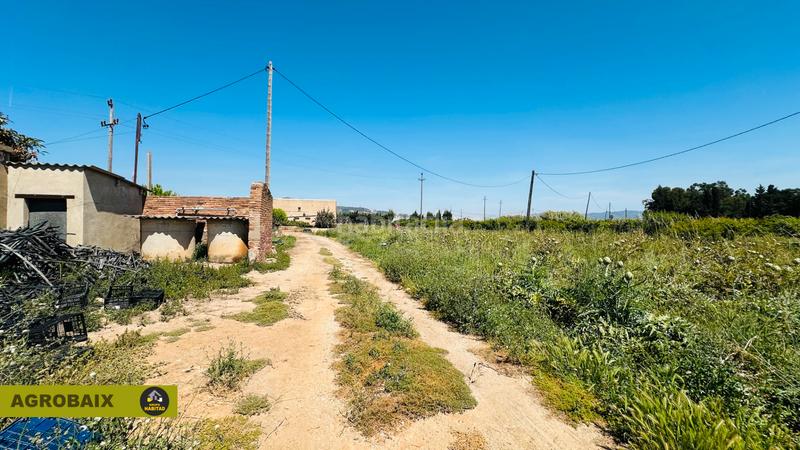Foto 12381780-8e9c-40fb-a098-2b10f1e95aa6. Finca rústica a Vilamarina Viladecans