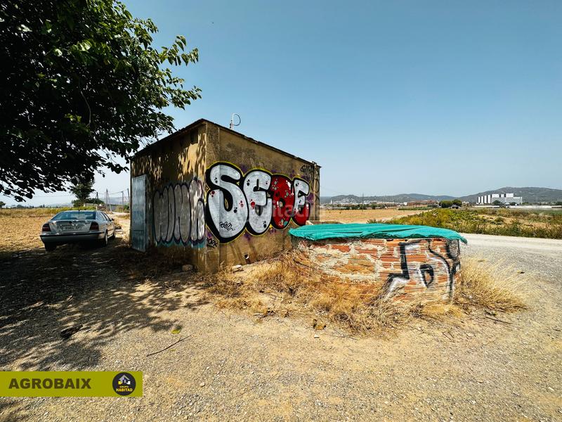Foto e45cda6f-e79a-4897-93d6-11c9bb52acfb. Finca rústica excelente ubicacion en Vilamarina Viladecans