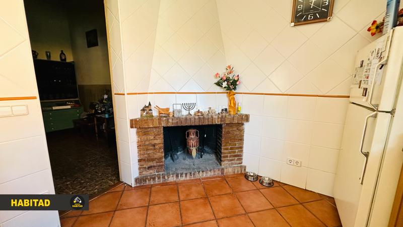 Foto be07af1f-7f07-44e9-a051-93c7980c175b. Casa en ronda de sant ramon 151 casa en excelente ubicación en Sant Boi de Llobregat