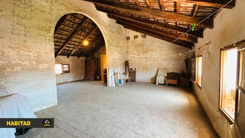 Foto c744554d-de99-4c70-8a58-577bb221ecf4. Casa en ronda de sant ramon 151 casa en excelente ubicación en Sant Boi de Llobregat