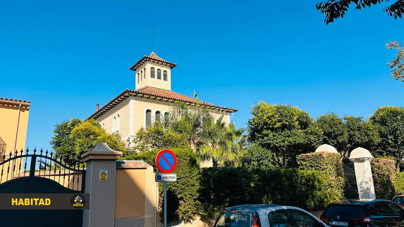 Foto 411c8280-baff-42d1-8ca0-de71d7c67456. Casa con camino parcheggio in Sant Vicenç dels Horts