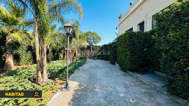 Foto ee87ed70-c2b1-41ce-b3fc-281ccb315e42. Casa con camino parcheggio in Sant Vicenç dels Horts