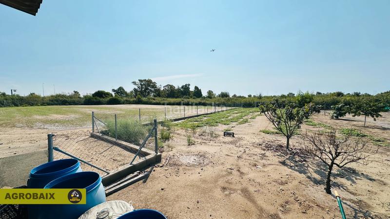 Foto 159b7e62-7f05-4fb6-a7ac-648e1490a7ea. Finca rústica en avinguda del mar 2 en excelente ubicación en Gavà