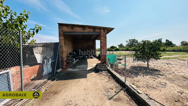 Foto 4b159257-b738-42b7-8405-4807aba6f0c5. Finca rústica en avinguda del mar 2 en excelente ubicación en Gavà