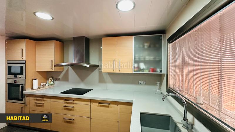 Foto 2fda4f10-7530-4615-b5e7-971d206cd945. Casa a schiera con camino riscaldamento in Vinyets-Molí Vell Sant Boi de Llobregat