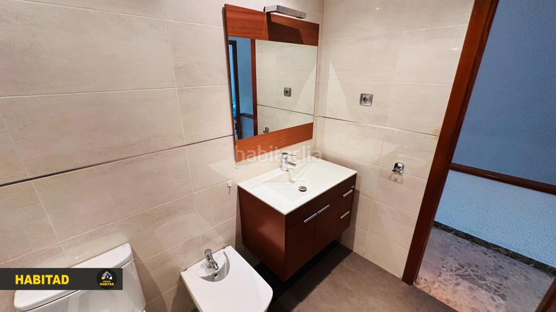 Foto 4a6250ba-3581-404d-9a6b-d0332adec54d. Casa a schiera con camino riscaldamento in Vinyets-Molí Vell Sant Boi de Llobregat