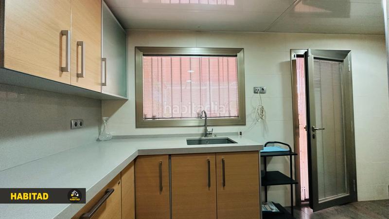 Foto 5f64e382-7bde-49c3-8651-dee1311a515c. Casa a schiera con camino riscaldamento in Vinyets-Molí Vell Sant Boi de Llobregat