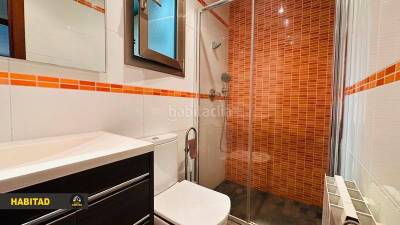 Foto ce40ed1e-9f3d-43e3-90c4-7d94ed8c7ff9. Casa a schiera con camino riscaldamento in Vinyets-Molí Vell Sant Boi de Llobregat