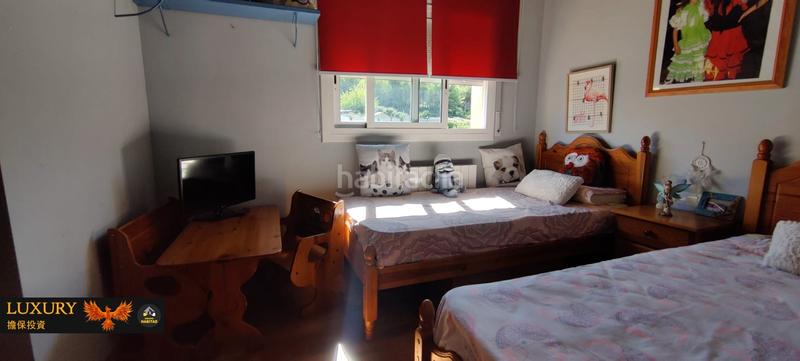 Foto 06e4590f-9753-4791-ab10-7f2870ee8c65. Chalet with fireplace heating parking pool in costa Cunit - els jardins - els rosers Cunit