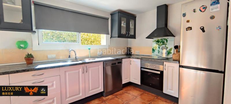 Foto a842c7e4-2509-4f70-b7ae-c8348ea49310. Chalet with fireplace heating parking pool in costa Cunit - els jardins - els rosers Cunit