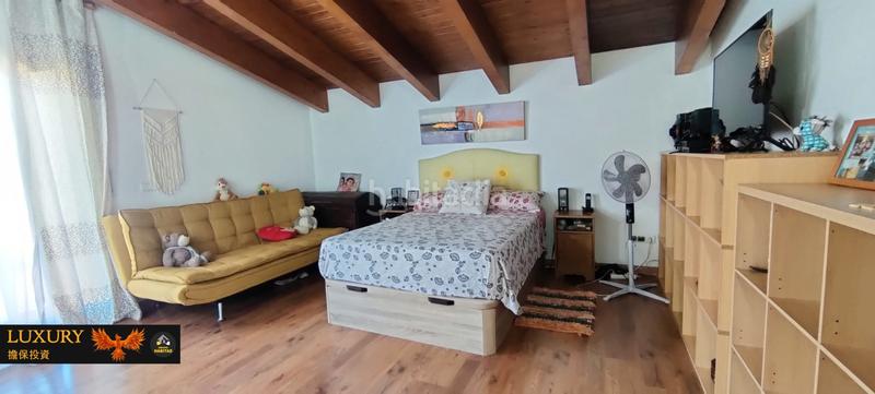 Foto c91a4242-061f-403e-9e18-85428b0943a8. Chalet with fireplace heating parking pool in costa Cunit - els jardins - els rosers Cunit