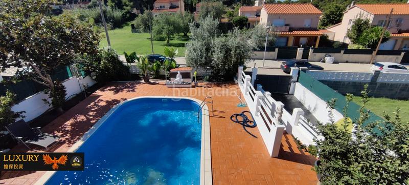 Foto ed4b53b3-bb76-4398-85df-9737897fc485. Chalet with fireplace heating parking pool in costa Cunit - els jardins - els rosers Cunit