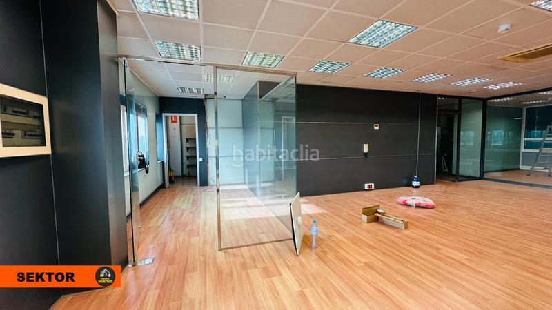 Foto dff7983e-6e35-48cc-8ad3-293050fa5ae5. Affitto capannone industriale in Casablanca Sant Boi de Llobregat