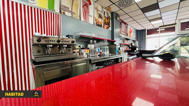 Foto cd537f21-821b-40ec-bb8f-726a8648b826. Alquiler local comercial en excelente ubicación en Sant Boi de Llobregat