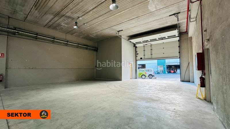 Foto 8fb20e2c-2b2d-4fe0-9849-aa298b0e32bc. Miete fabrikhalle in Cervelló