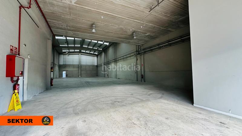 Foto b17af390-cae5-4e1e-864e-90686a97660f. Miete fabrikhalle in Cervelló