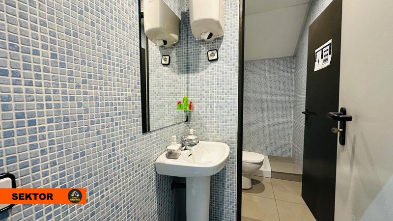 Foto effd14cc-d6c2-416c-980d-22523ebc518f. Miete fabrikhalle in Cervelló