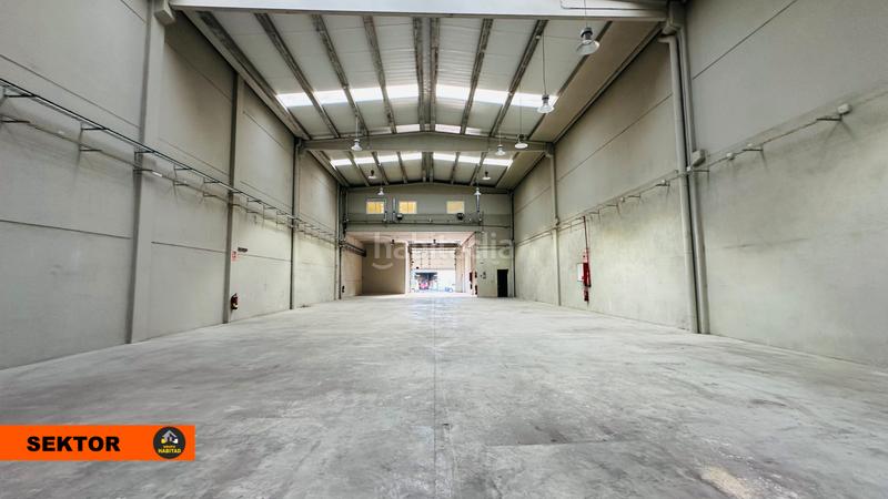 Foto f9882e7d-1e37-4055-89bf-780370b6f472. Miete fabrikhalle in Cervelló