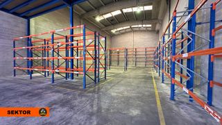 Miete Fabrikhalle  Carrer de les salines. En excelente ubicación