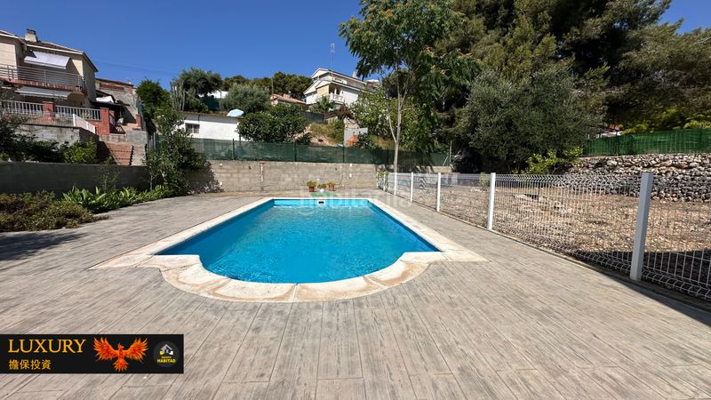 Foto 42b4aa21-4948-4c8c-9b22-cf47cce5ad42. Xalet amb calefacció piscina a costa Cunit - els jardins - els rosers Cunit