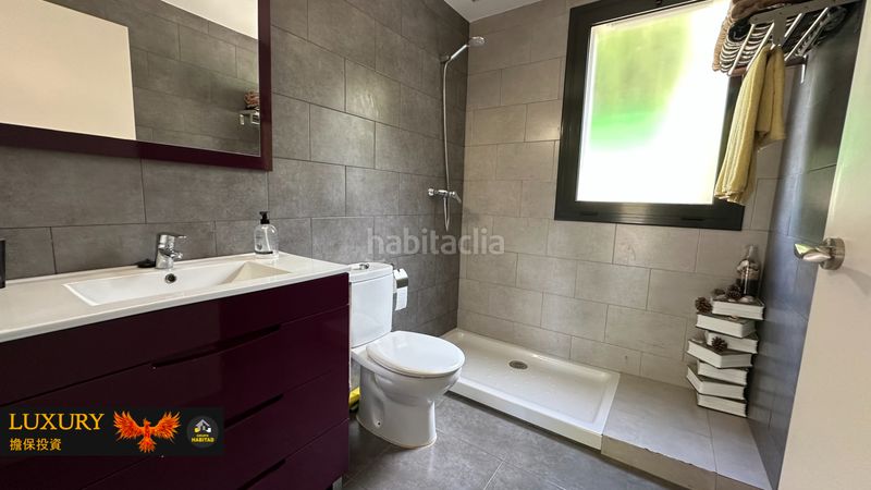 Foto b1ab71d4-ded0-4470-9a72-d0c2f3e5686b. Xalet amb calefacció piscina a costa Cunit - els jardins - els rosers Cunit