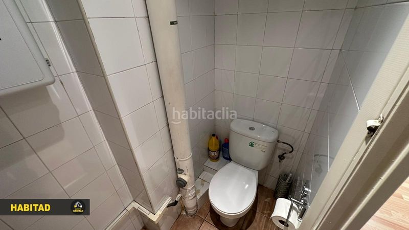 Foto df29383a-2191-4541-9021-3f5d2ea5a836. Local comercial amb calefacció a Eixample Sant Joan Despí
