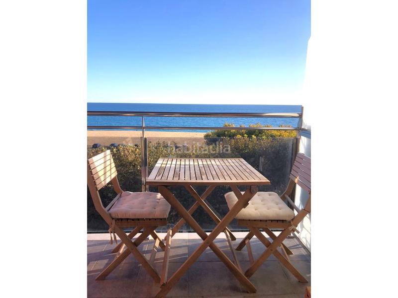 Foto 5e519daf-82d0-4bb0-9114-e1d202097468. Piso alquiler opción compra. piso en finca con ascensor, en primera línea de mar y con fachada recién reformada en Calella