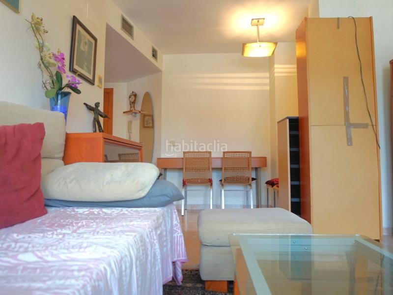 Foto 20ccb421-25a1-42dd-86ff-e8c6eec74832. Piso  de 67 m del año 2003, bien conservado, con 2 habitaciones y 2 baños completos. en Pineda de Mar
