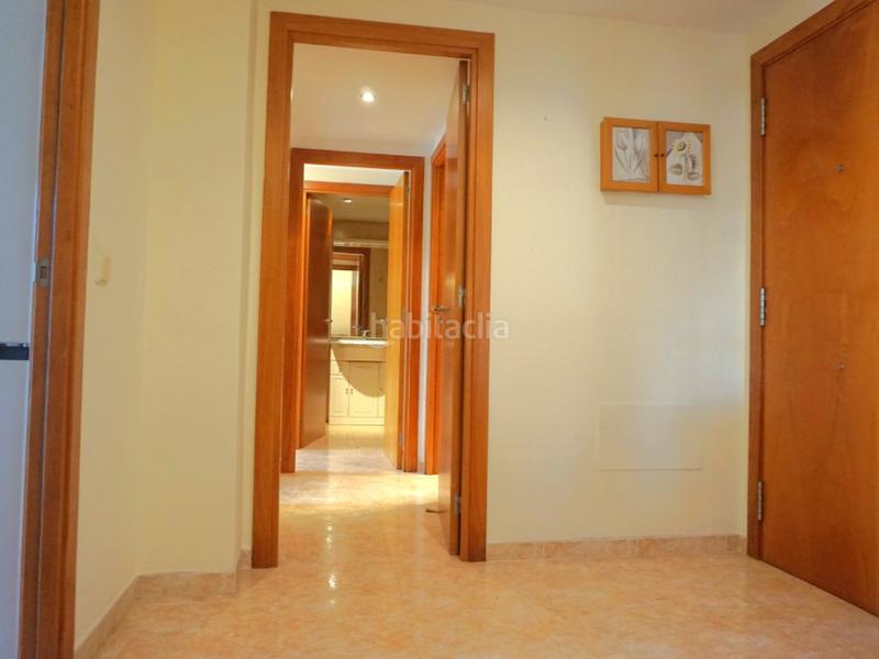 Foto 476a0437-4001-42f9-b84b-24c05166d538. Piso  de 67 m del año 2003, bien conservado, con 2 habitaciones y 2 baños completos. en Pineda de Mar