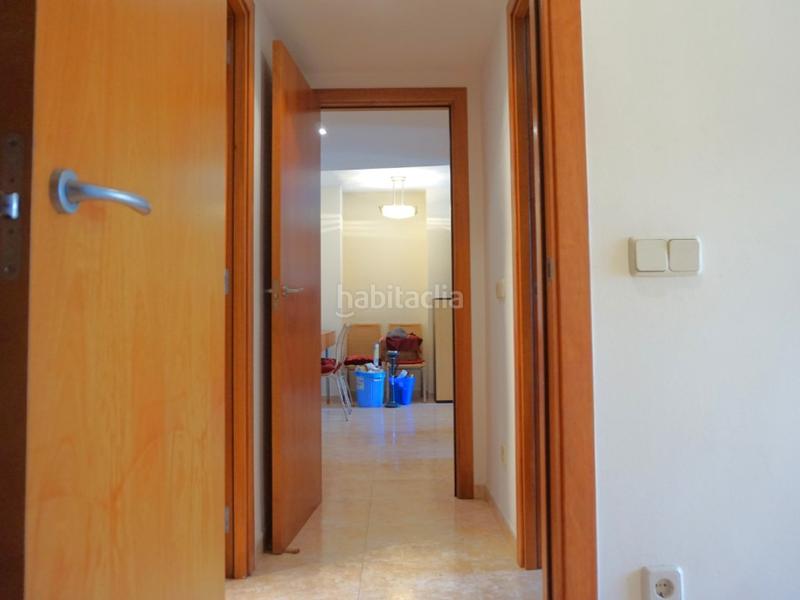 Foto 87e17861-d1c9-47e1-bc8a-07963178fa57. Piso  de 67 m del año 2003, bien conservado, con 2 habitaciones y 2 baños completos. en Pineda de Mar