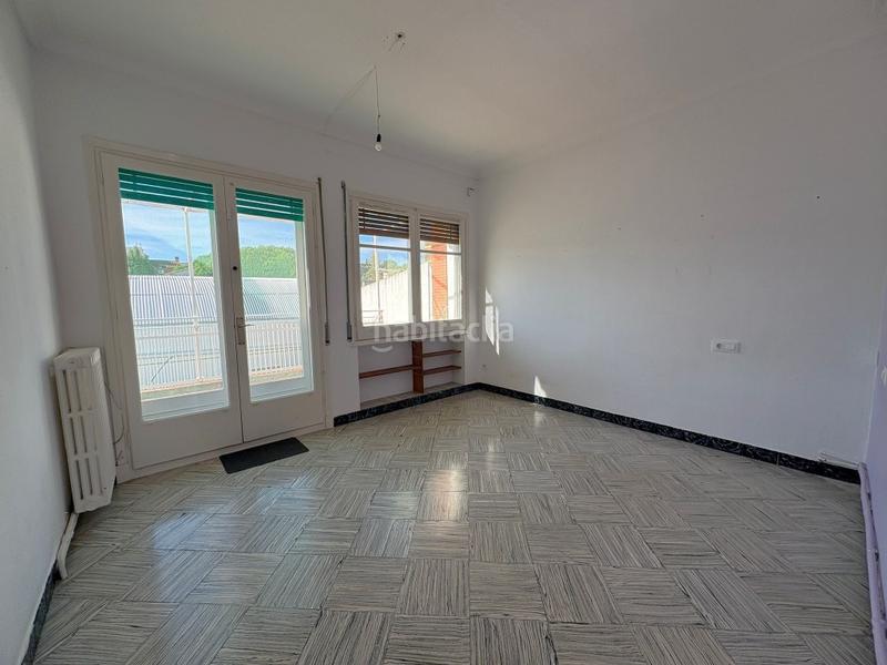 Foto a6ceac0b-b299-45b7-b843-1d6bbd1e1e27. Casa amb aparcament a Malgrat de Mar