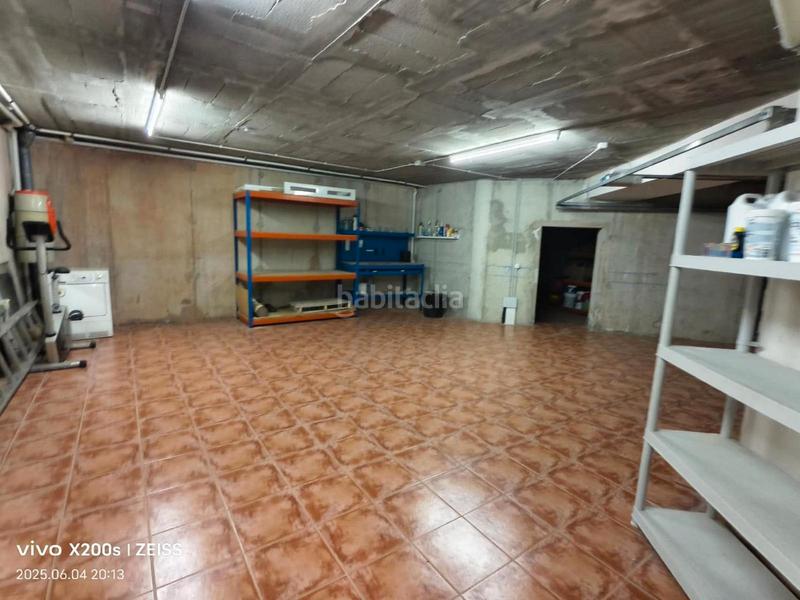 Foto 1d8d50c2-ff2b-47b1-a016-7b62f10c3275. Xalet amb xemeneia calefacció aparcament piscina a Pallejà