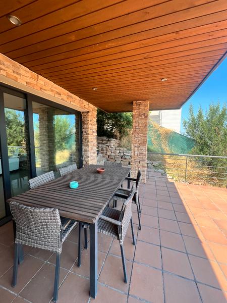 Foto 4c983764-dc79-4b51-8d8c-5d37087bd59d. Xalet amb xemeneia calefacció aparcament piscina a Pallejà