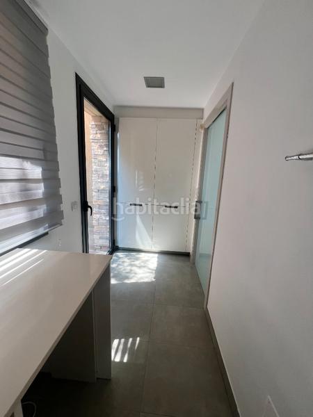 Foto feb47f4c-8219-4084-a586-5bb365a110bf. Xalet amb xemeneia calefacció aparcament piscina a Pallejà